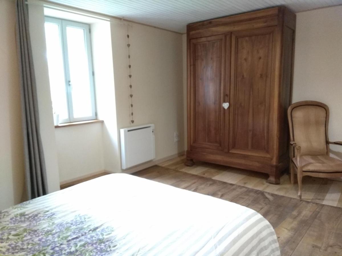 La Ferme Les Mamours La Bastide-l'Eveque Buitenkant foto